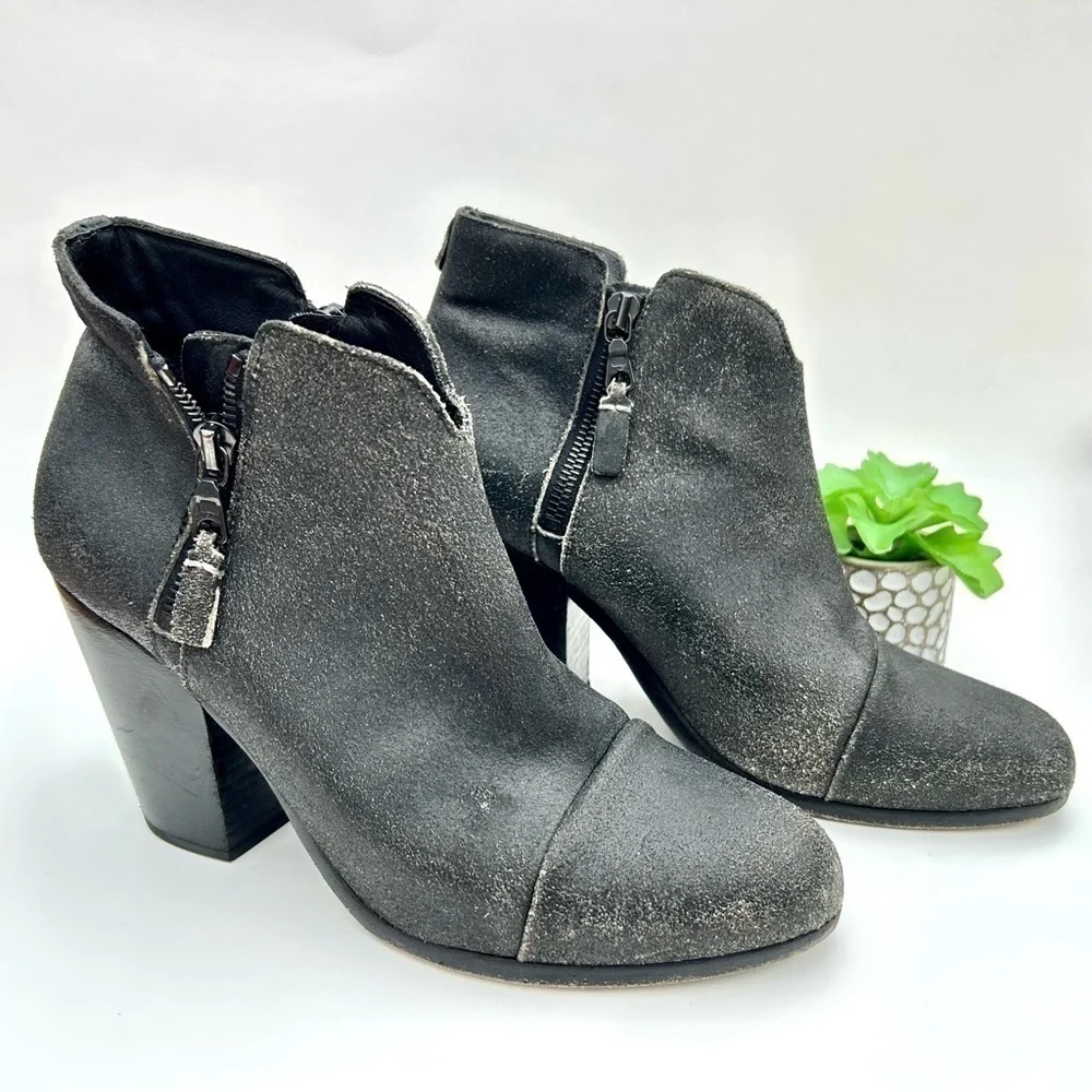 Rag & Bone Margot Black Crackled Leather Block Heel Ankle Boots Size 40 / 10
